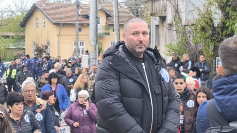Бащата на Сияна е "за" нови мерки за пътната безопасност, но иска да се прецизират